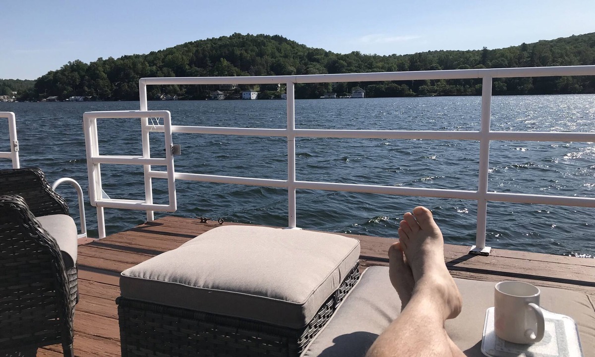 Harveys Lake House | Exclusive Lakefront Relaxation