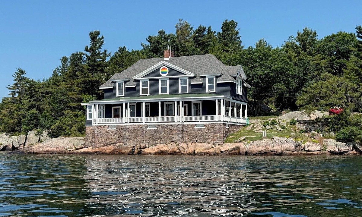 Frontenac House | Exclusive & Private Island Getaway on the St. Lawrence River in the 1000 Islands