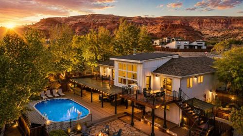 Moab South Valley House | Exclusive Retreats 6 Bedroom 6 Bath Desert Paradise with Private Heated Pool