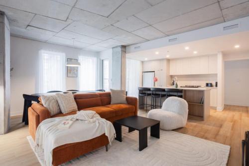 Old Montreal Apartment | Exclusive Sanctuary Elegance Meets Comfort