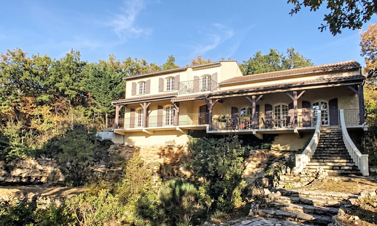 Lissac-sur-Couze Villa | Exclusive Secluded Villa: Truffle Oak Forest, Private Pool & Panoramic Lake View