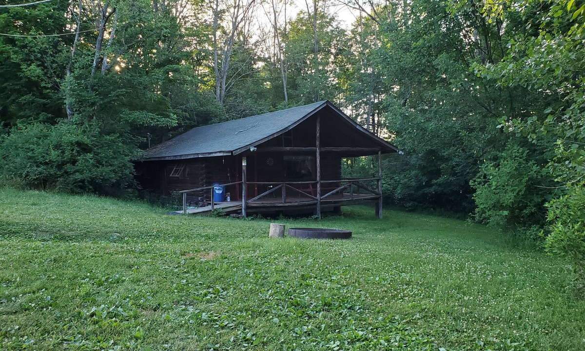 Millerton Cabin | Exclusive Single Log Cabin By a fully stocked Lake