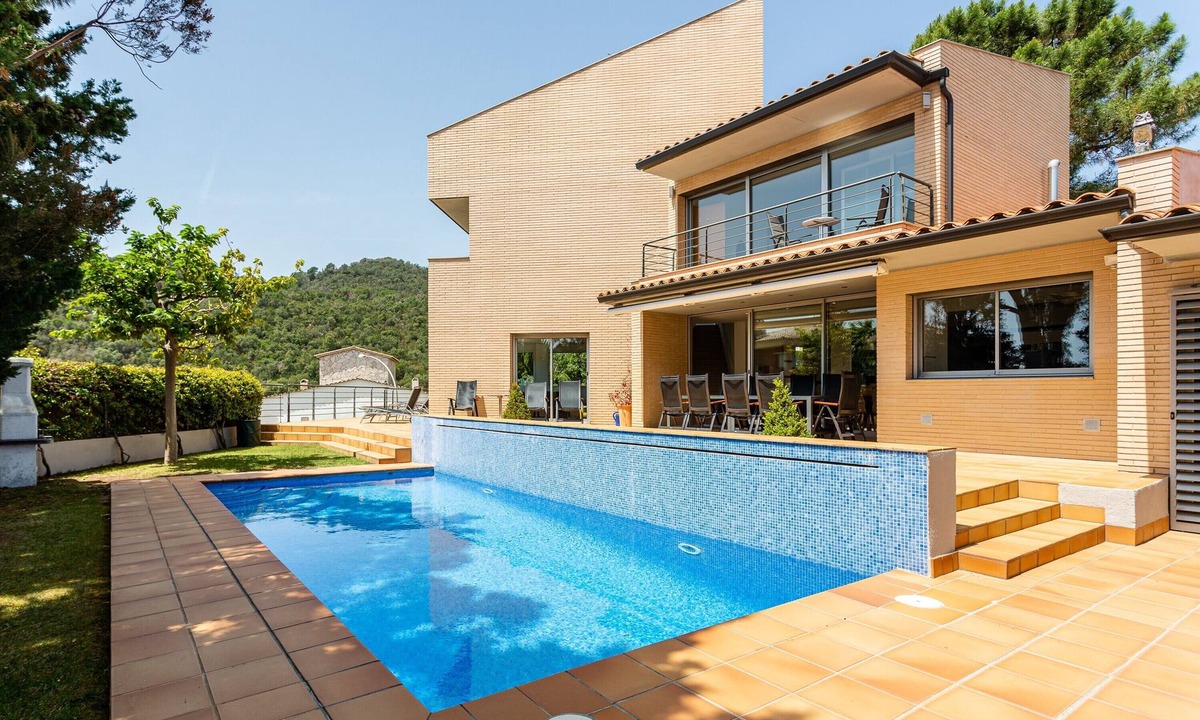 Tossa de Mar Villa | Exclusive Villa with Pool, Sea View and Wi-Fi
