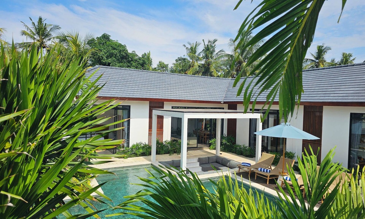 Melaya Villa | Exclusive West Bali 6-Person Villa - 60m2 Infinity Pool & Ocean-Side Luxury