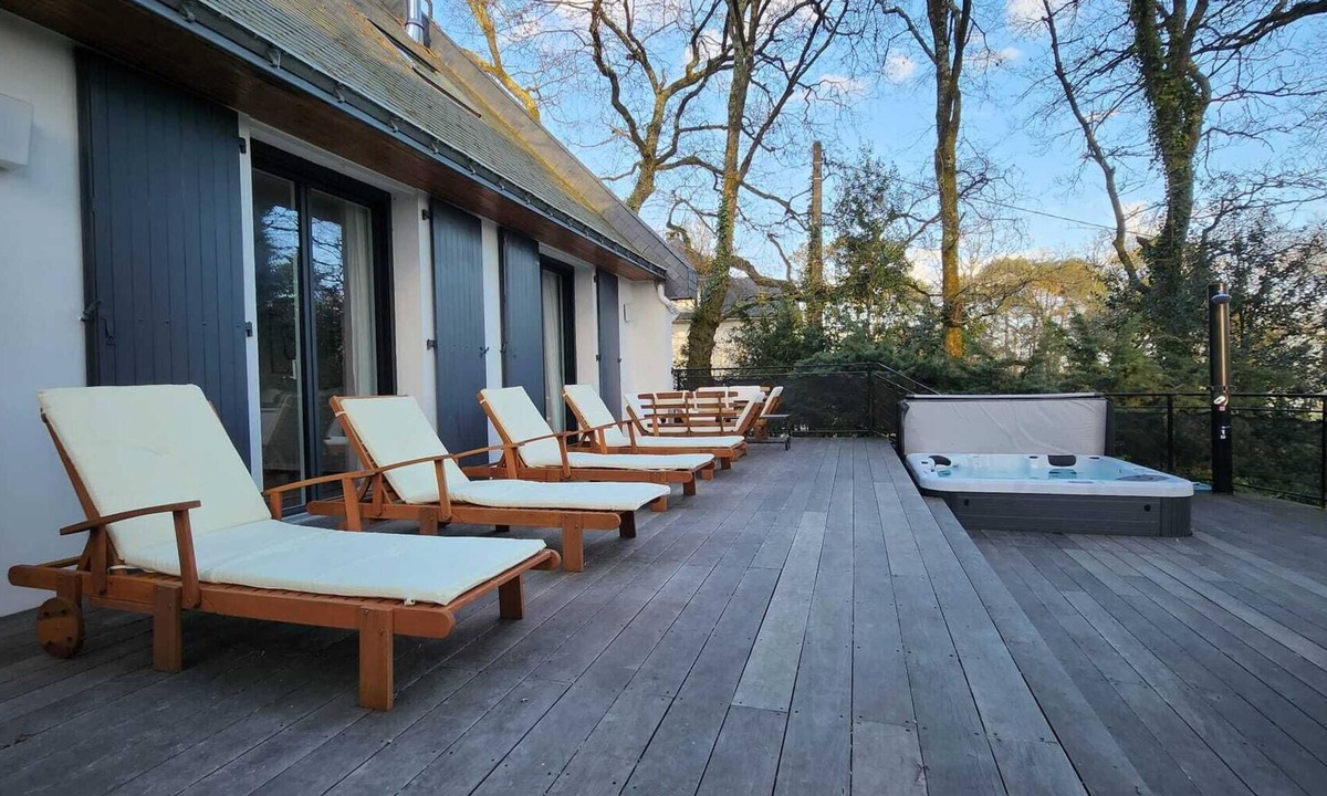 Saint-Jean-la-Poterie Villa | Exclusivité : Villa Avec Salle de Sport, Sauna, Jacuzzi & Parc Arboré
