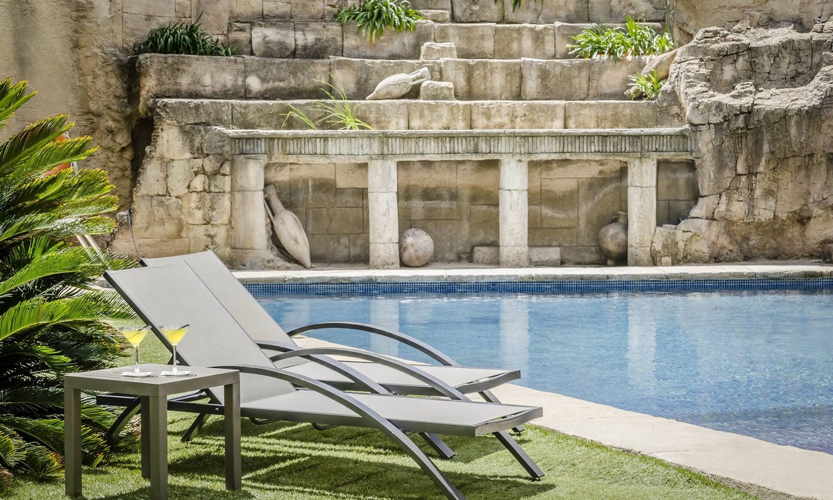 Cunit Hotel | Exe Cunit Suites & Spa