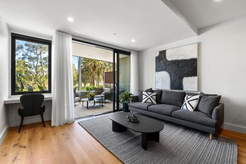 Collaroy Apartment | Executive 1 bed opposite Long Reef Golf Course