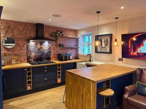 Caerleon Apartment | Executive 1bd 1st floor flat