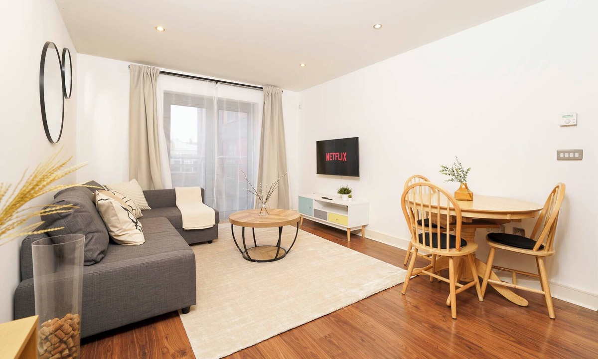 Dartford Apartment | Executive 1BR Zone1 | Smart TVs+Fast Wi-Fi