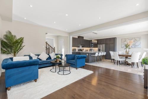 Mount Pleasant House | Executive 5BR-4BATH Detached Bramp/Miss Border