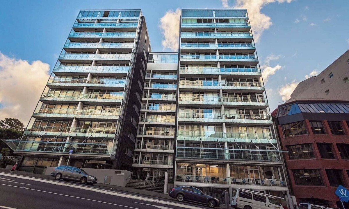 Wellington Apartment | Executive Apartment - Great Location Close to Attractions, Shops & Eateries