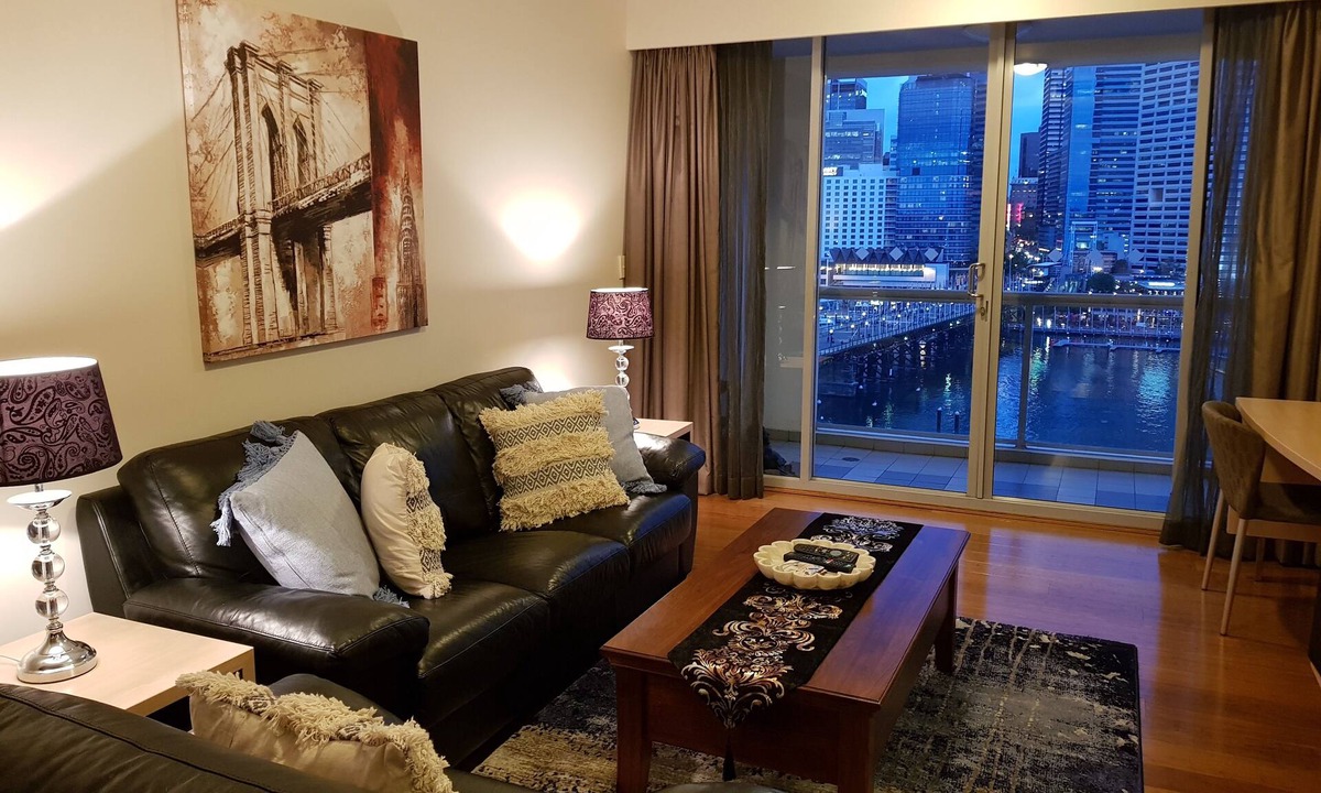 Darling Harbour Apartment | Executive apartment waterfront Darling Harbor ICC Sydney