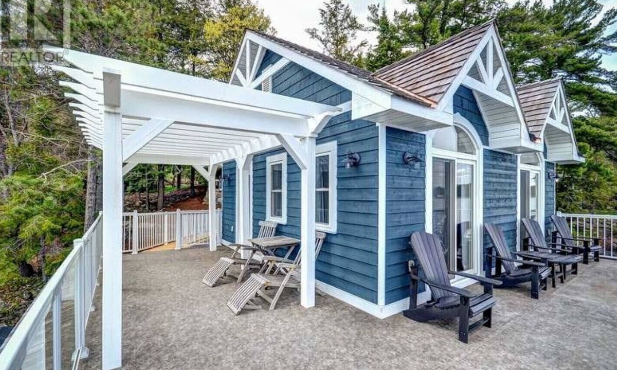 Minett Cottage | Executive Cottage in Muskoka