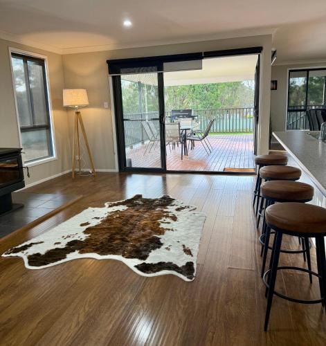 Denman Villa | Executive Denman Home