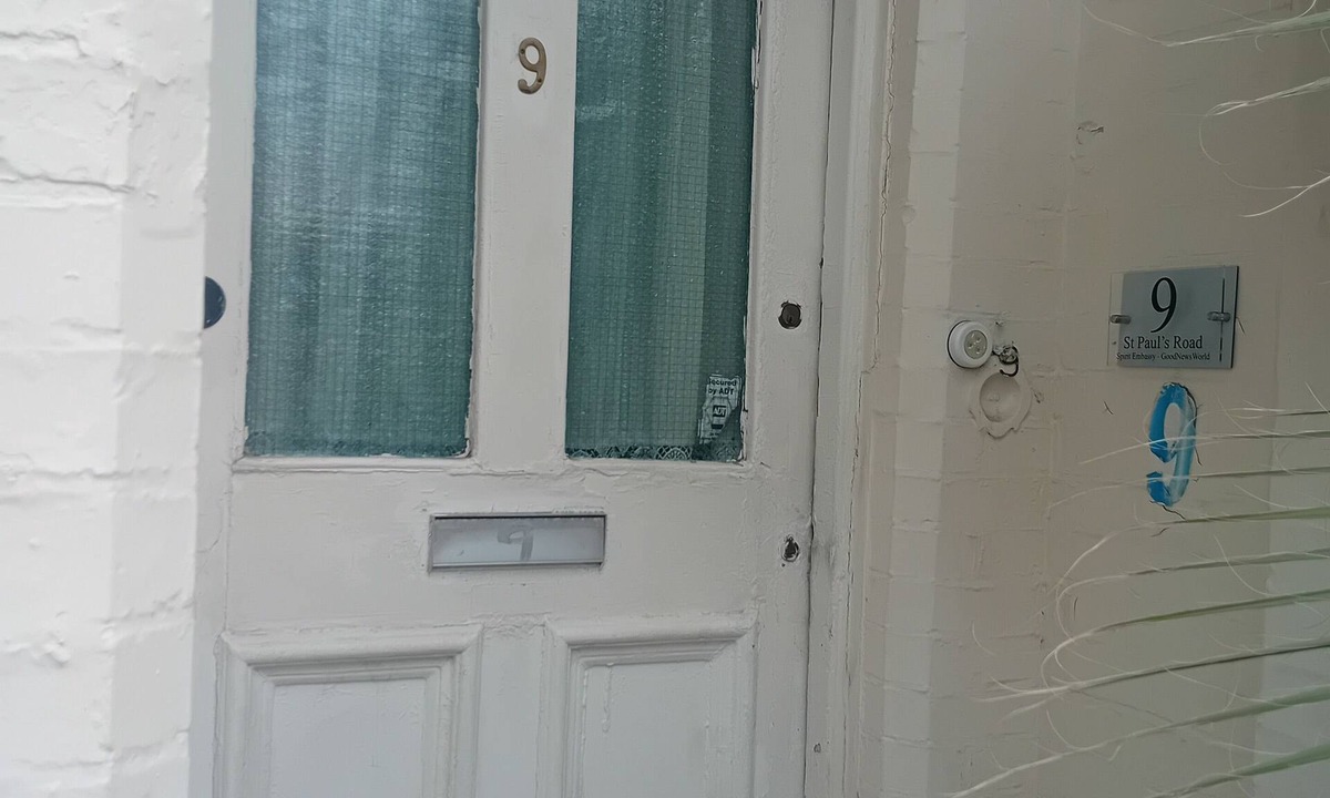 Northumberland Park Bed & Breakfast | Executive Female Tottenham Spurs stay over