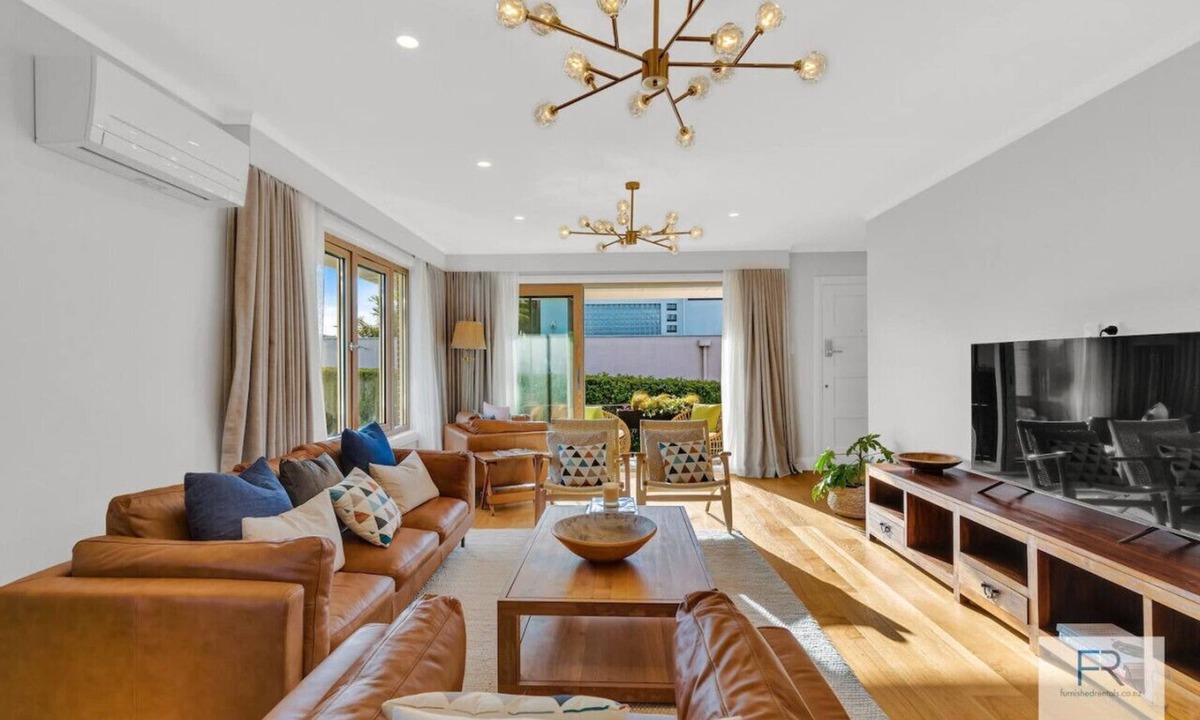 Orakei House | Executive Home on Paritai