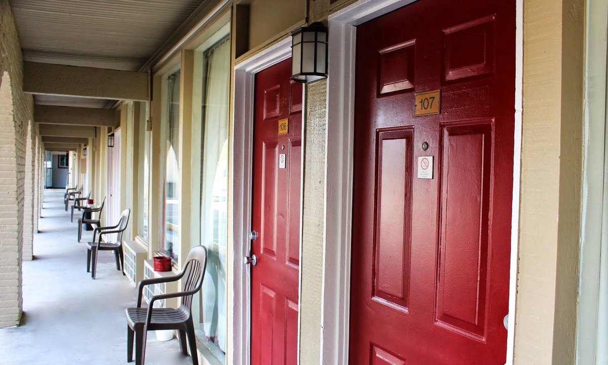 Goliad Hotel | Executive Inn and Suites