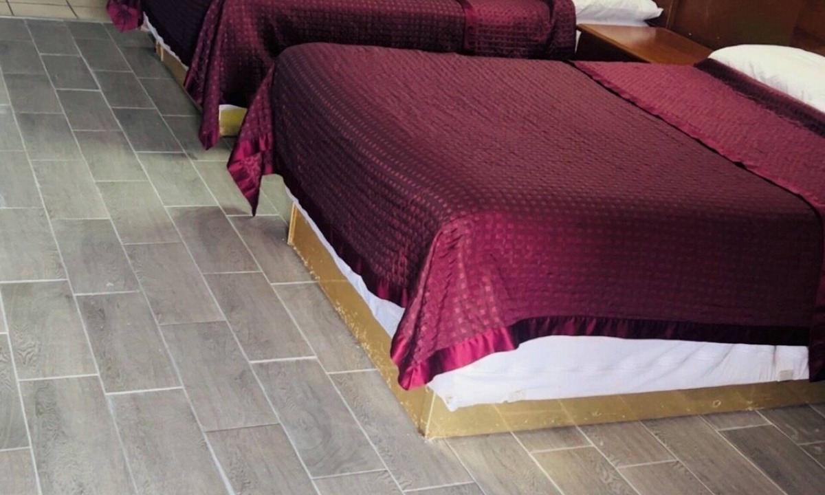 Robstown Hotel | Executive Inn