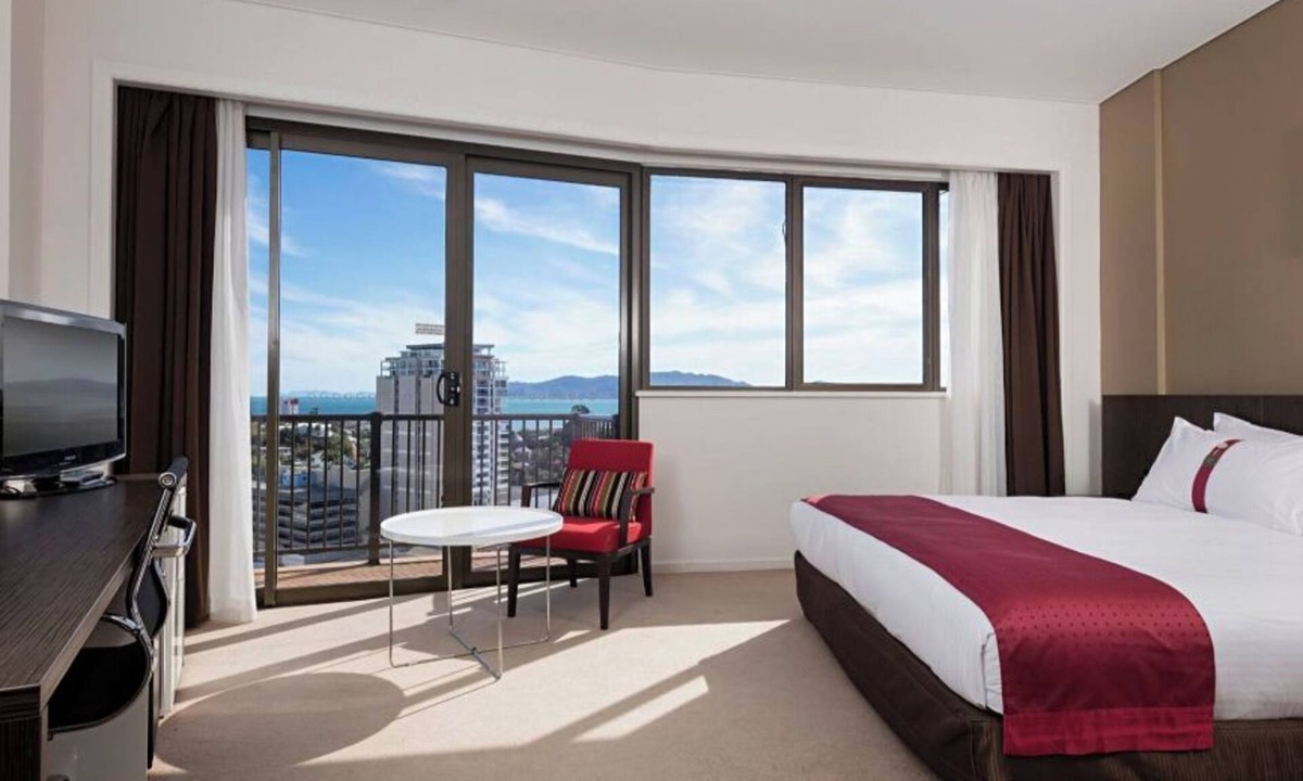 Townsville Hotel | Executive King Room CBD Townsville