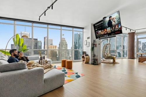 Downtown Toronto Apartment | Executive Penthouse - Scotiabank Arena - Parking