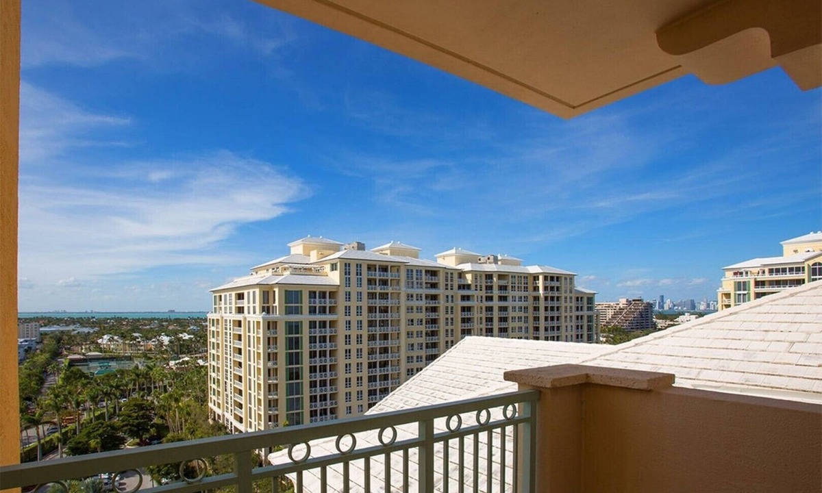 Key Biscayne House | EXECUTIVE RESIDENCE at The Ritz-Carlton Key Biscayne