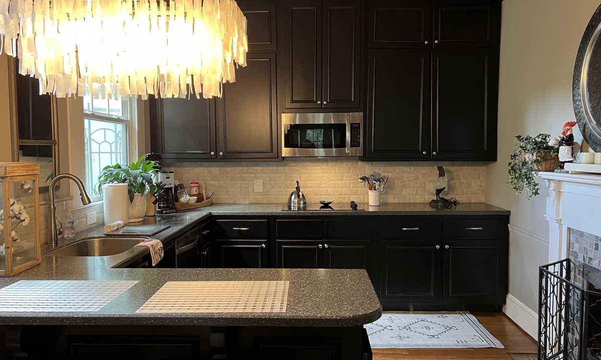 Thomasville House | Executive Suite On Park Ave.