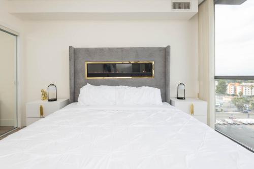 Downtown Burbank Apartment | Executive Suites Burbank
