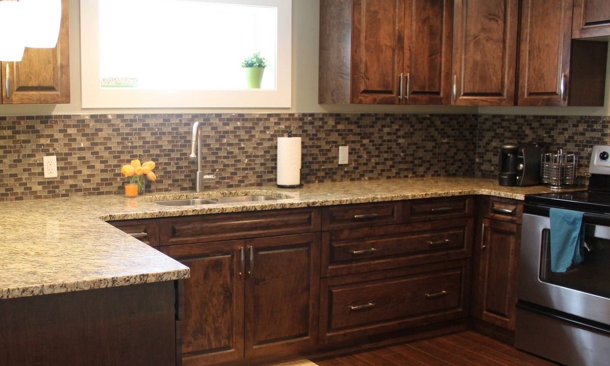 Hawkwood House | Executive Walkout Suite In The NW