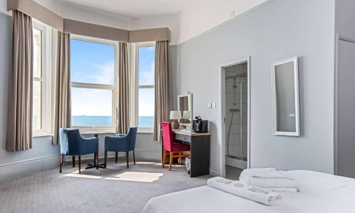 Exmouth Hotel | Exmouth Beach Hotel