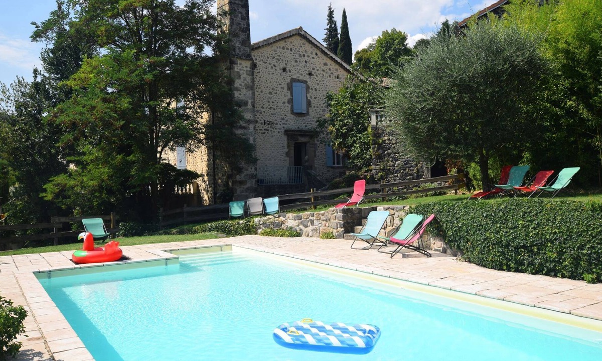 Pont-de-Labeaume House | Exotic Holiday Home in Ardèche with Swimming Pool