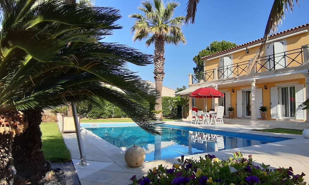 Saturargues Villa | Exotism in the Languedoc Roussillon