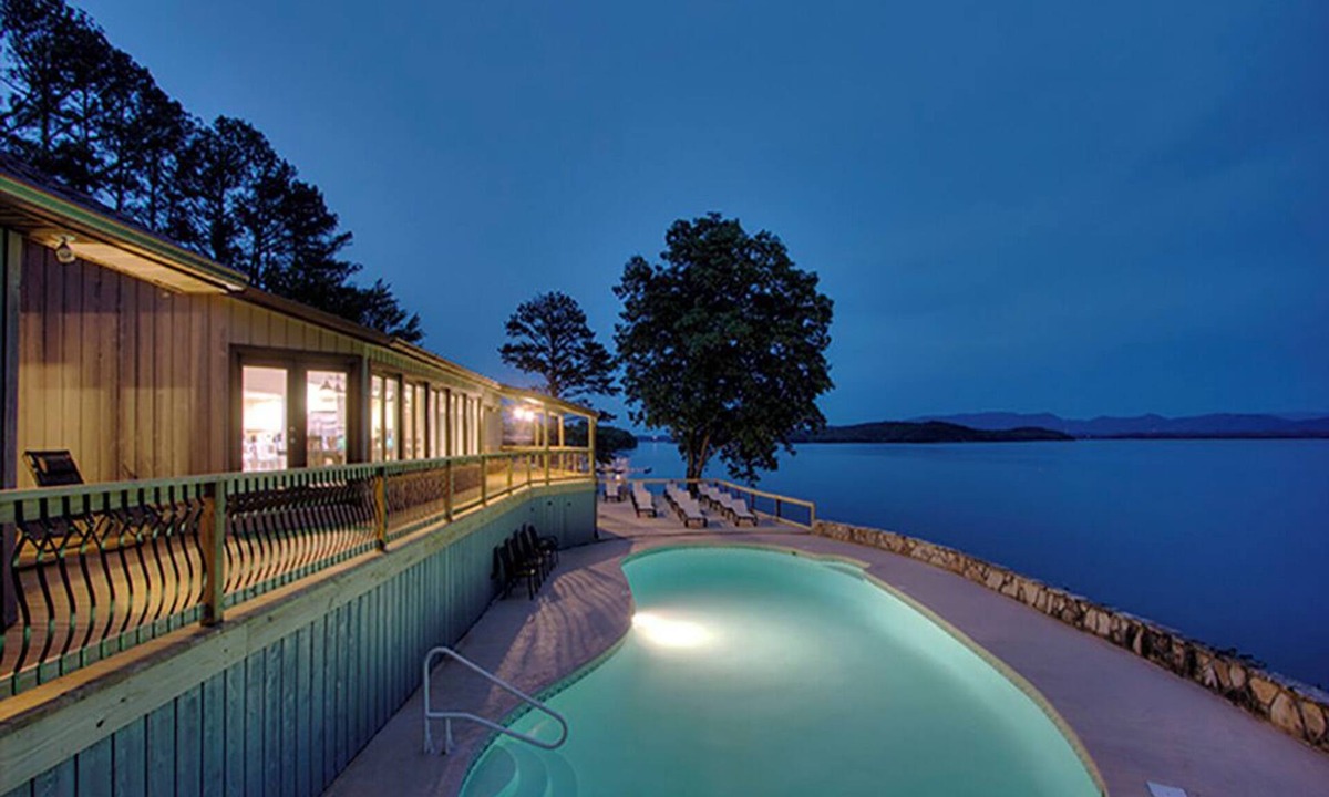 Dandridge House | Expansive Lakefront Retreat w/Pool & Games