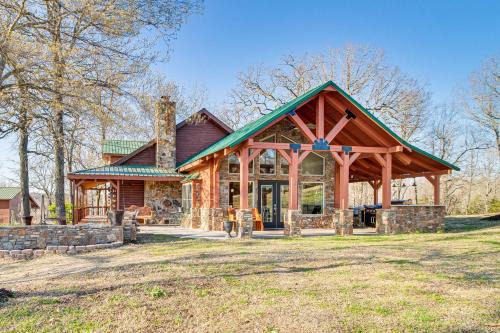Clarkridge House | Expansive Mountain Home Rental with Yard and Fire Pit!