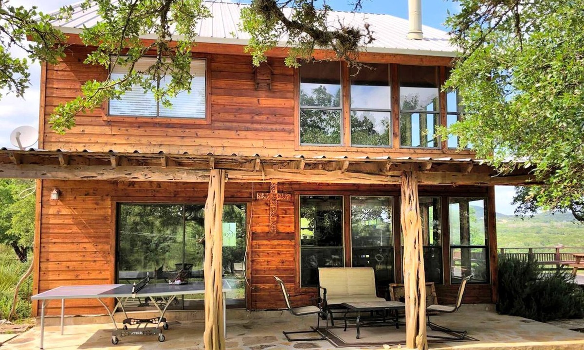 Pipe Creek House | Expansive Ranch near San Antonio Ideal for Texas Hill Country Getaways
