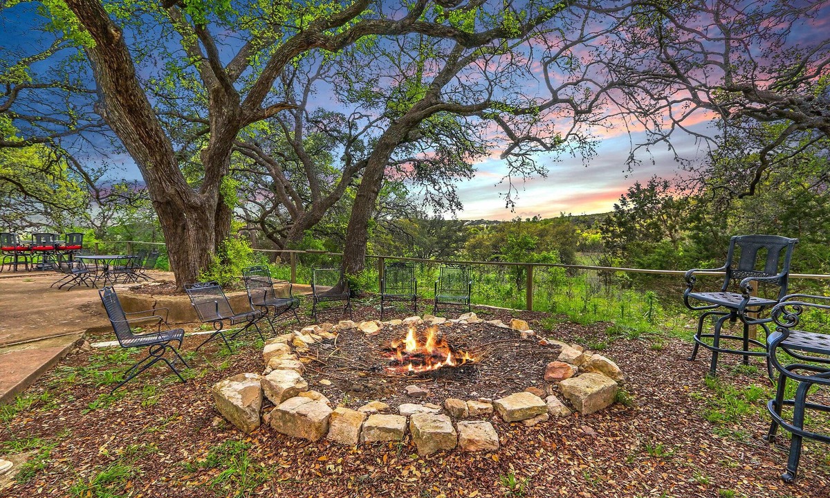 Johnson City House | Expansive Ranch on 2,001 Acres | Shared Pool & Hot Tub + Trails