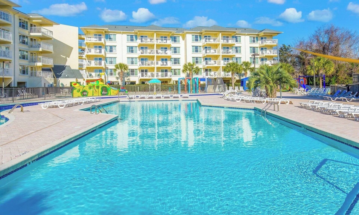 Litchfield by the Sea Hotel | Expansive Suite w/Private Beach Access & Coffee Shop; Near Brookgreen Gardens