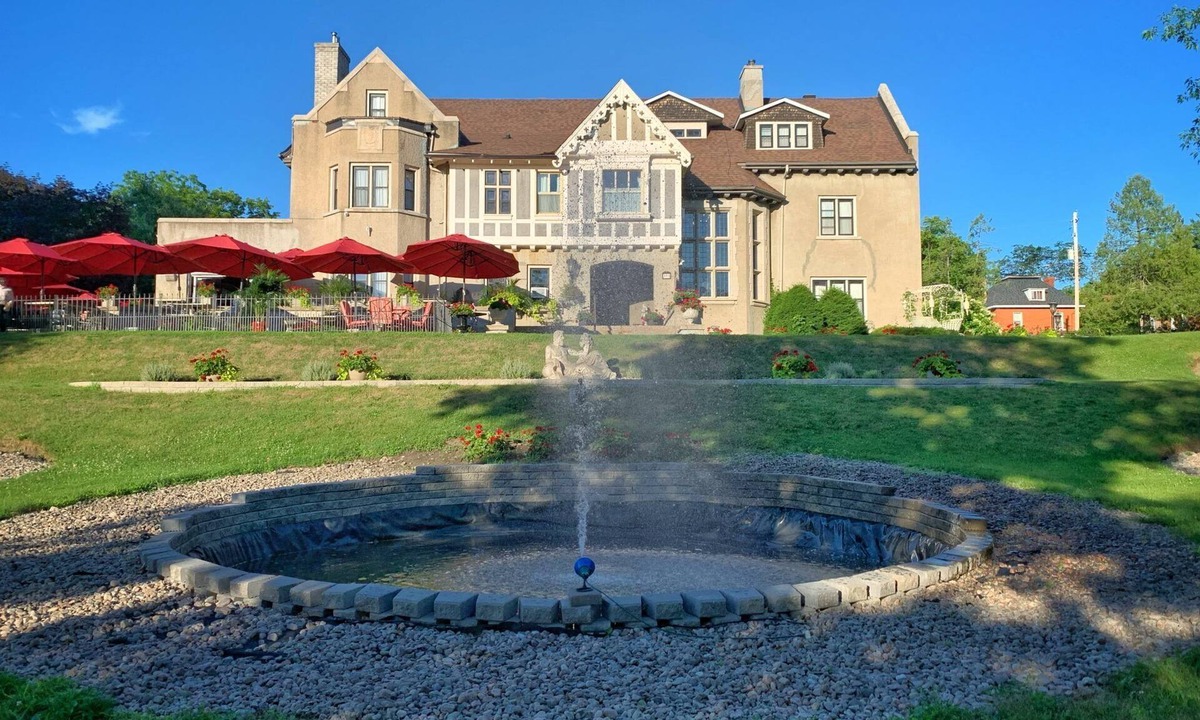 Pembroke Apartment | Experience Divine Serenity, Nature & Luxury - Unite. Rest. Reflect. Restore