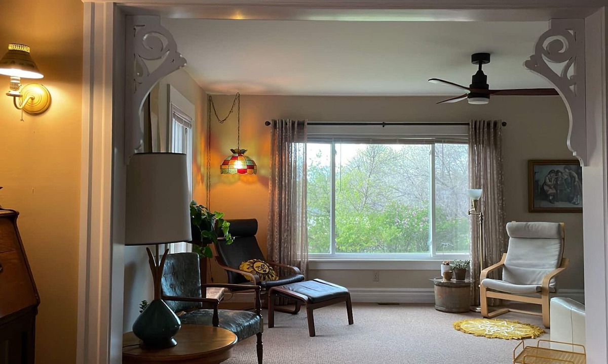 Hot Springs House | Experience historic Hot Springs from this quiet, unique gem.