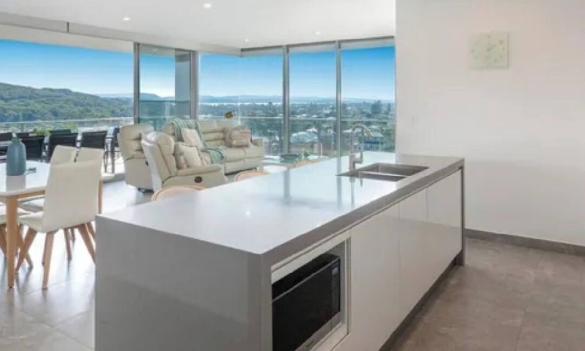 Caves Beach Apartment | Experience Luxury Beachfront Living