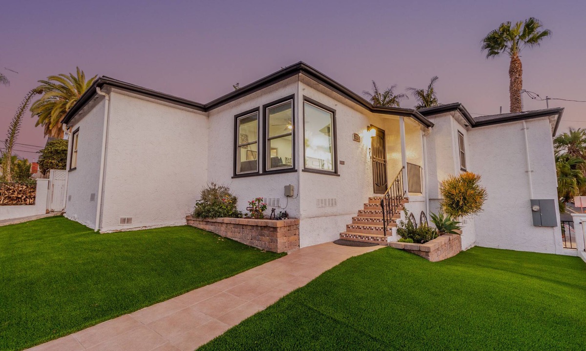 North Park House | Experience San Diego! North Park Oasis, 4BR, Outdoor Haven & Private Parking