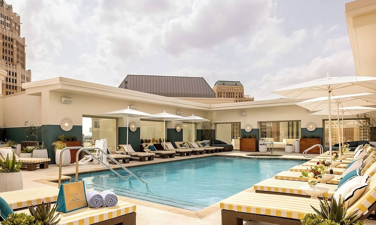 Downtown San Antonio Hotel | Experience Soothing Moments & Luxury! River View, Dogs Allowed, Outdoor Pool