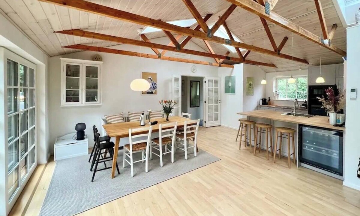 Dronningmolle House | Experience the charming cottage near Ruslands Bakker