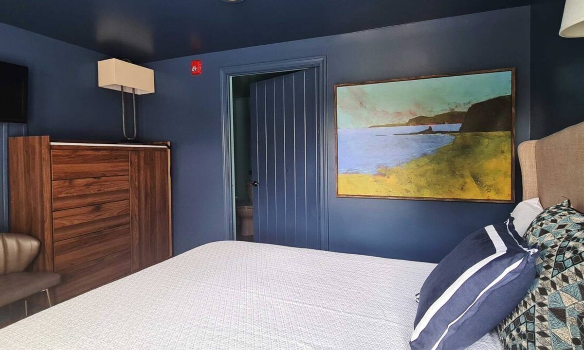 Lenox Bed & Breakfast | Experience Timeless Elegance in The Edith Wharton Room!