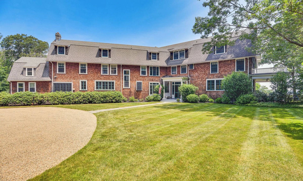 Saunderstown House | Experience Unforgettable Rhode Island Adventure-On Us. nnnSee our offers below.