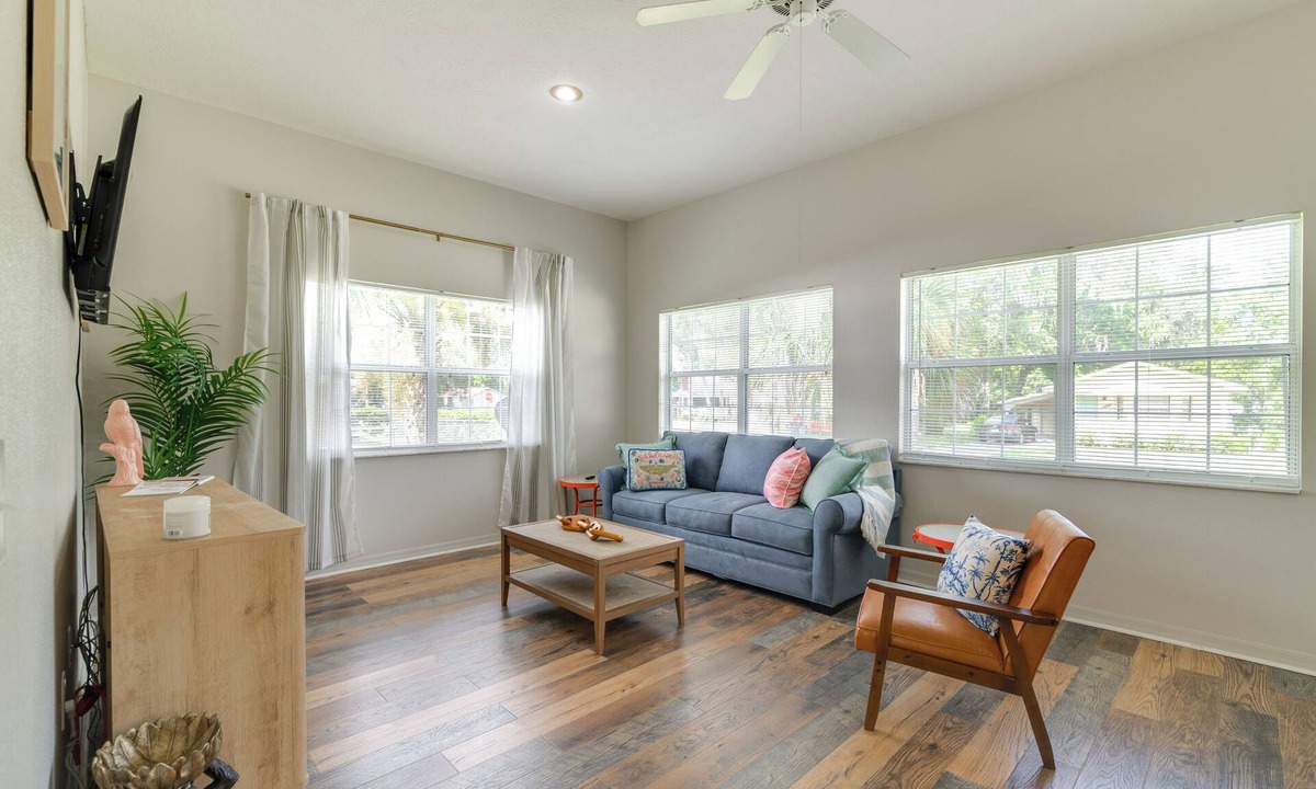 Springs at Kings Bay Apartment | Explore Dtwn Crystal River: Walkable Duplex Unit
