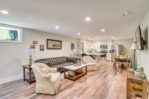 Staunton Apartment | Explore Historic Dtwn Staunton! Walkable Apartment