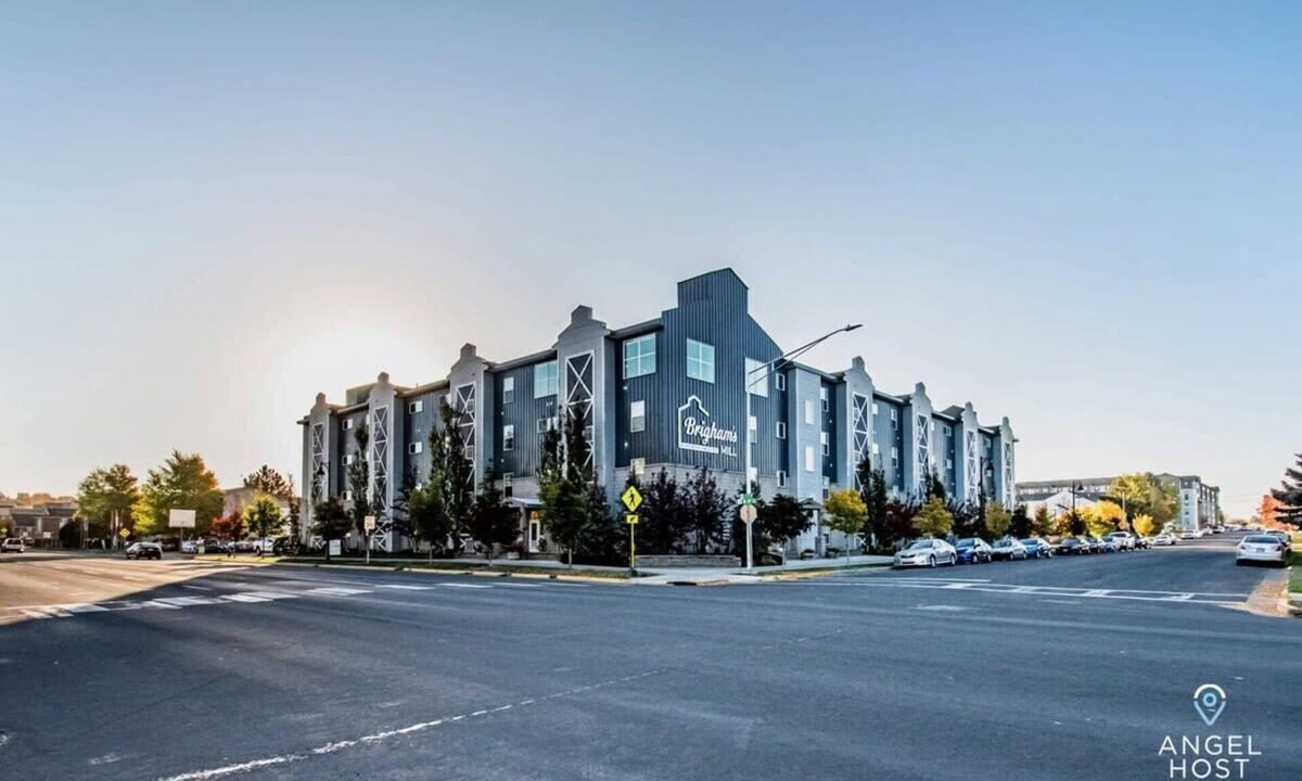 Rexburg Apartment | Explore Natural Parks, Walk to BYU, Gym & Parking