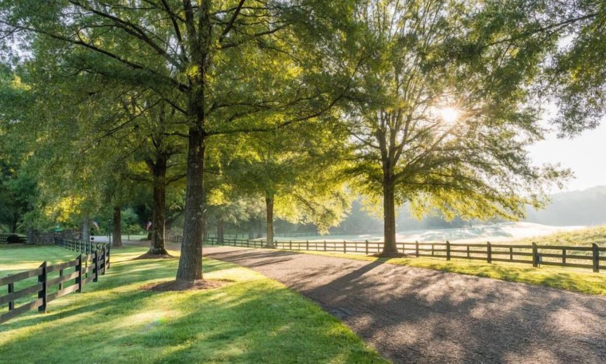 Mount Berry Hotel | Explore Scenic Outdoors in 2 Cozy Cottages w/Pool, Spa & Golf access