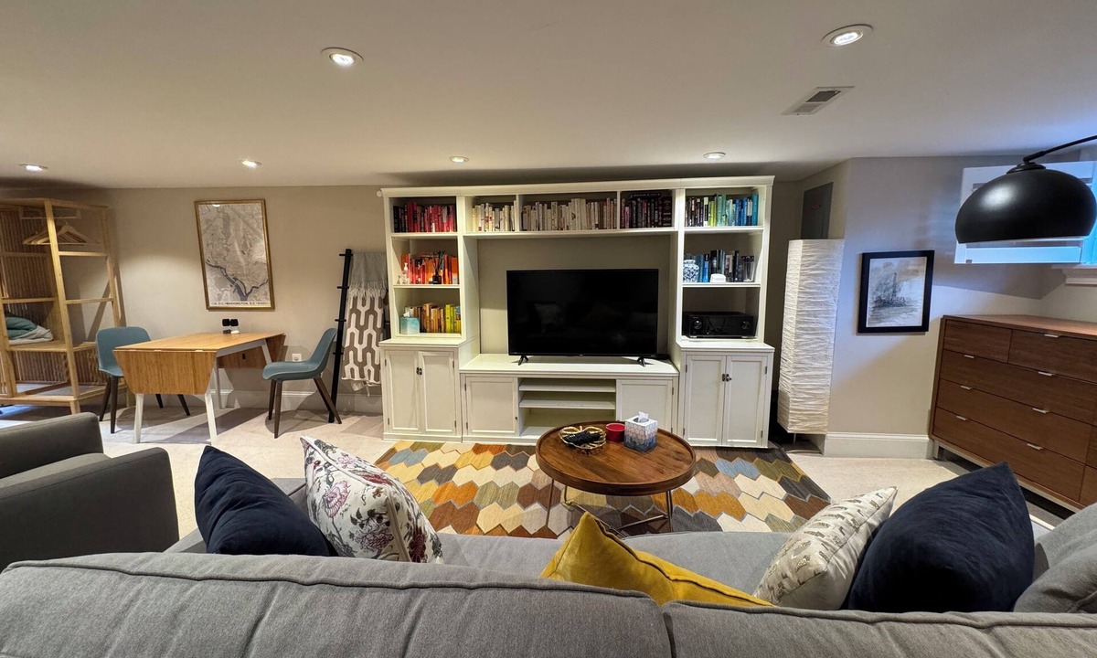 Northeast Apartment | Explore Sights of Washington from Spacious Basement Apartment