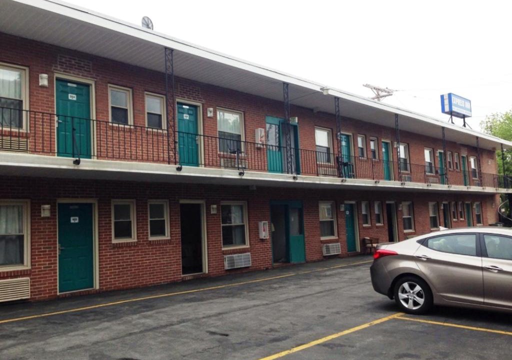 Towson Hotel | Express Inn